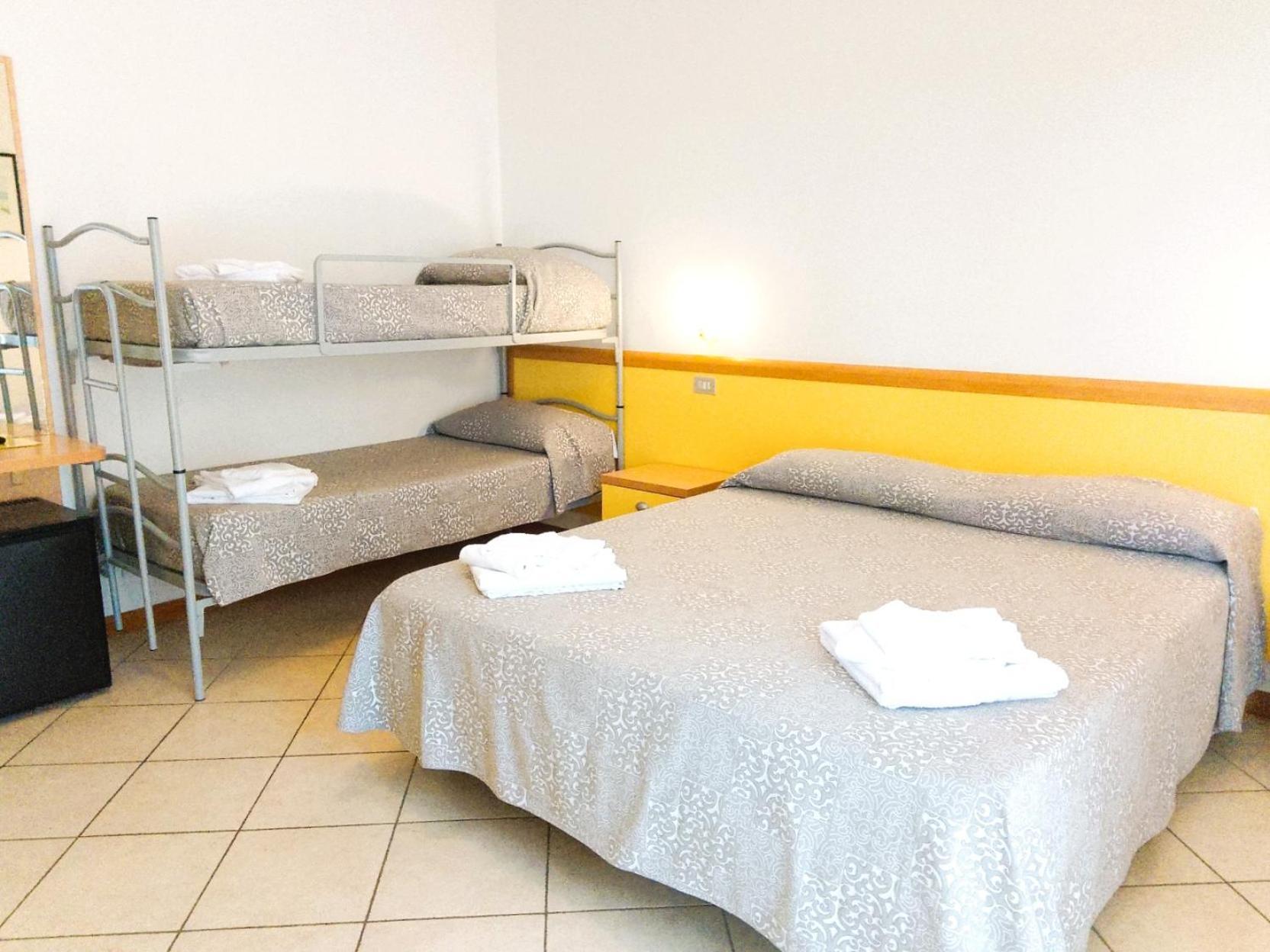 Hotel Etna - Nuova Gestione Romagnola All-Inclusive Spiaggia Parcheggio Риччоне Экстерьер фото