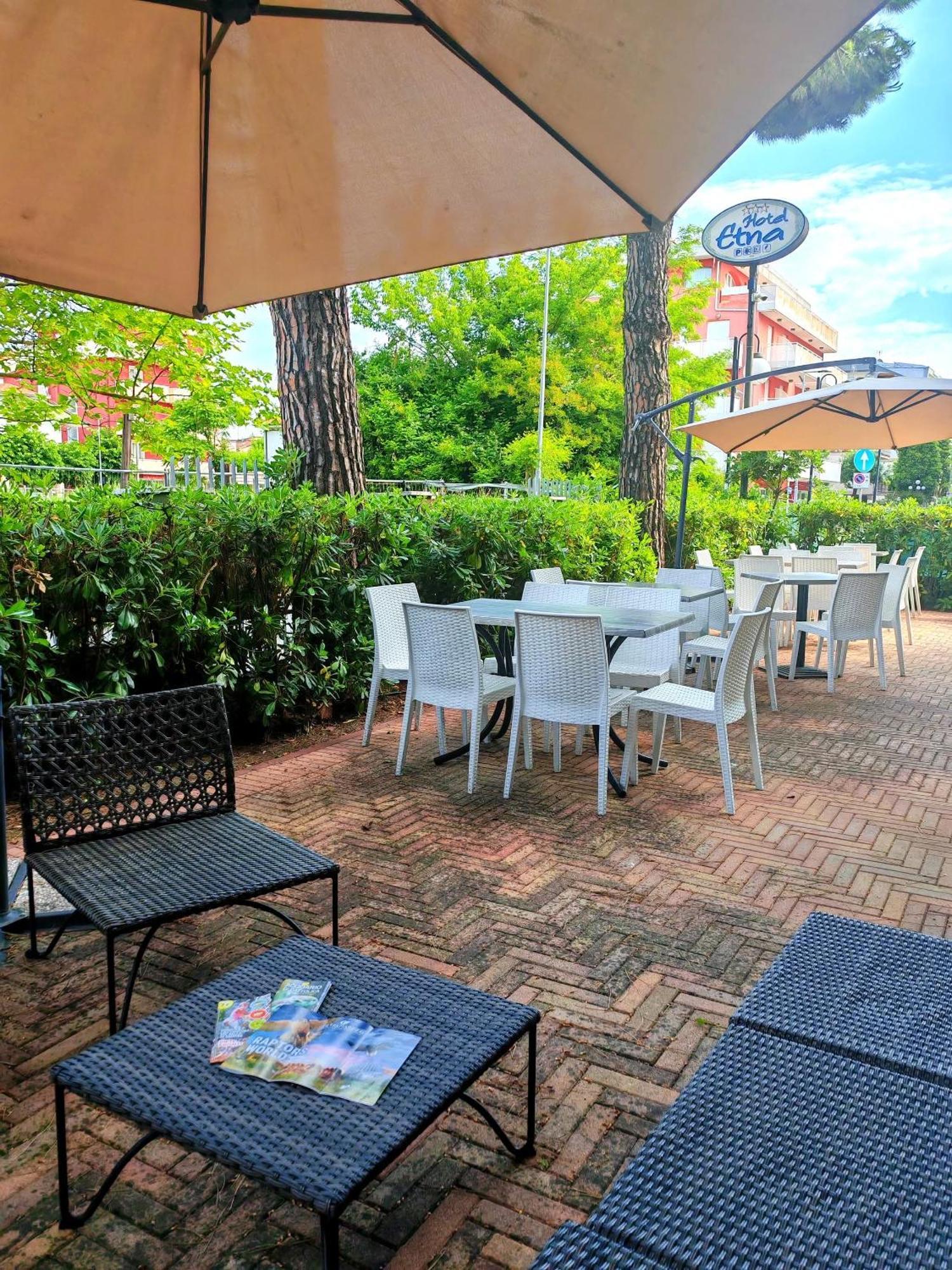 Hotel Etna - Nuova Gestione Romagnola All-Inclusive Spiaggia Parcheggio Риччоне Экстерьер фото
